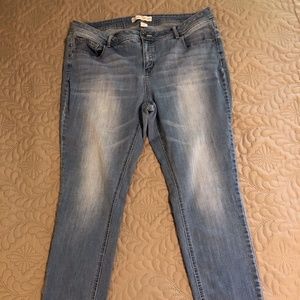 CATO JEANS-Light Denim- Size 16W-Stretch
